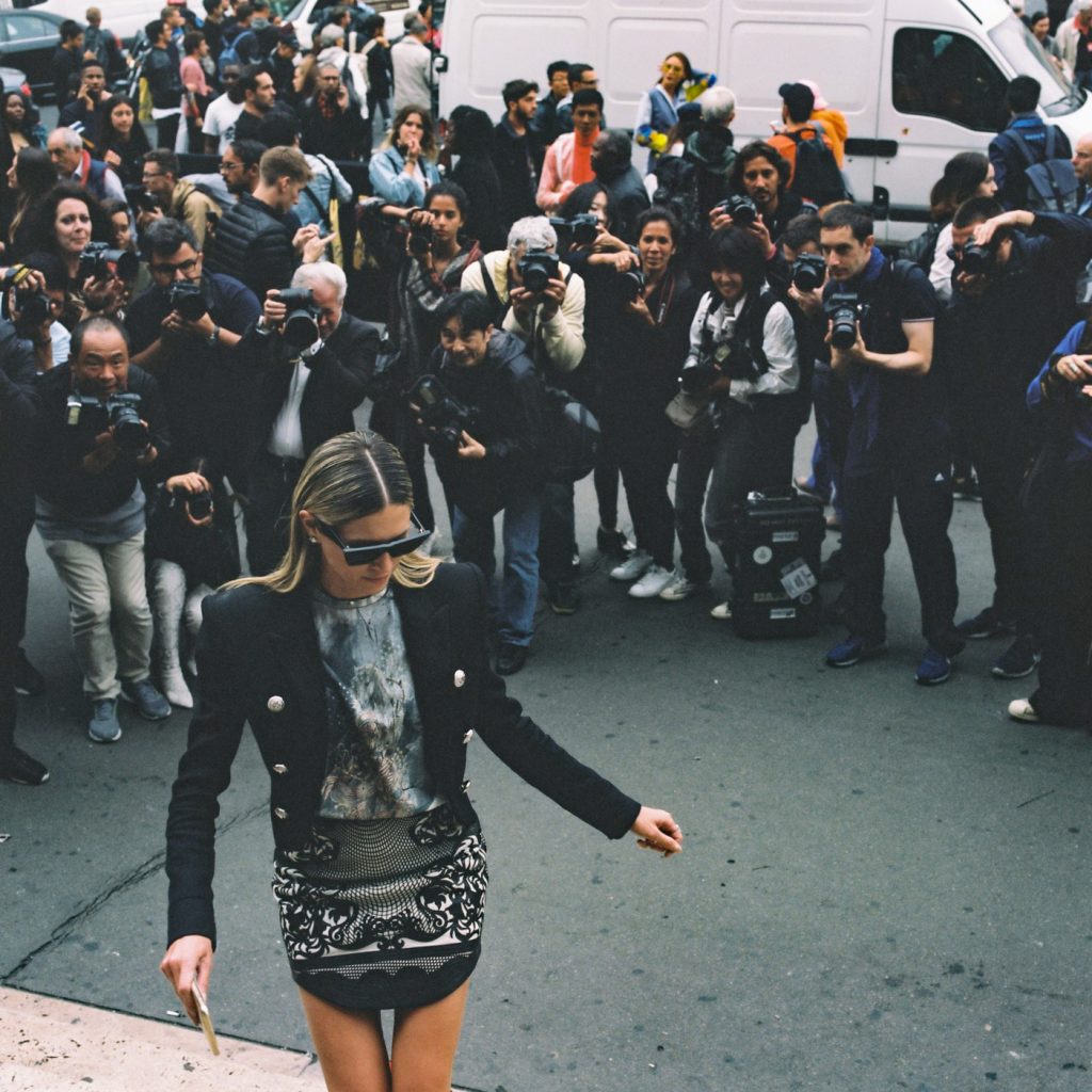 report_Paris_Fashion_Week_off_streetphotographer_guillaumedassonville_3